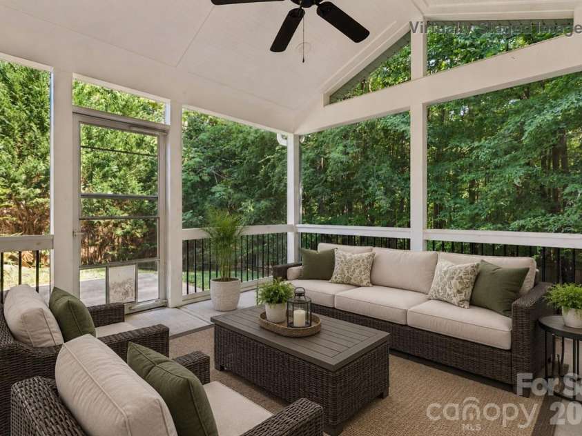 1826 Wilburn Park Lane, Charlotte, NC 28269.  MLS# CAR4399485, YatesRealty ID 37666. 