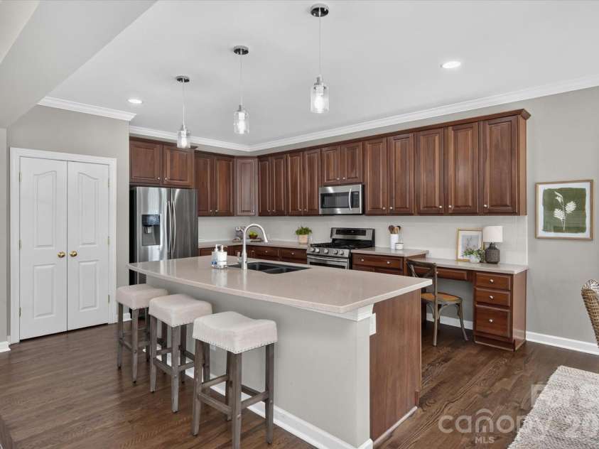 902 Lillieshall Road, Waxhaw, NC 28173.  MLS# CAR4395181, YatesRealty ID 37667. 
