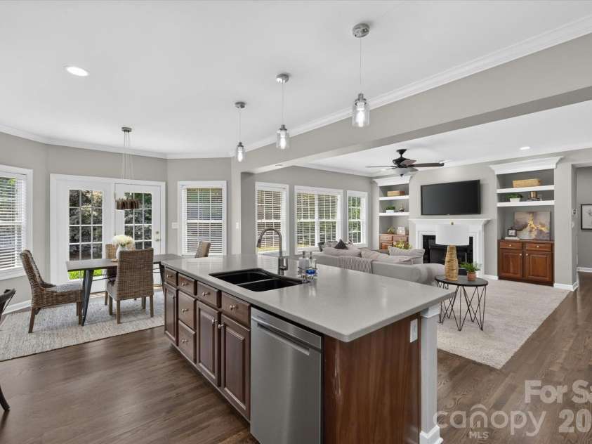 902 Lillieshall Road, Waxhaw, NC 28173.  MLS# CAR4395181, YatesRealty ID 37667. 