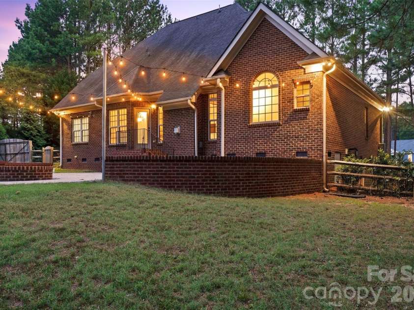 1170 Iyeye Street, Rock Hill, SC 29730.  MLS# CAR4399771, YatesRealty ID 37668. 