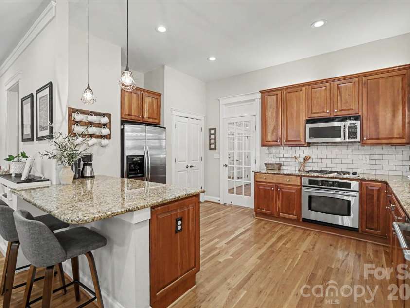 12711 James Blakeney Avenue, Charlotte, NC 28277.  MLS# CAR4400729, YatesRealty ID 37669. 