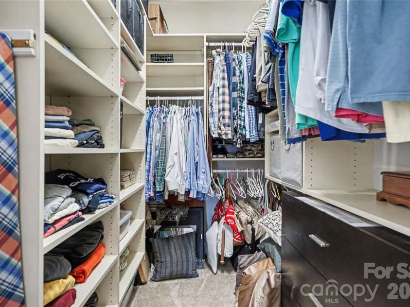 12711 James Blakeney Avenue, Charlotte, NC 28277.  MLS# CAR4400729, YatesRealty ID 37669. Second Primary Walk In Closet
