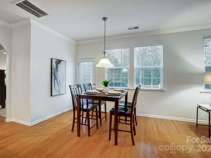 1126 Snowbird Lane, Waxhaw, NC 28173.  MLS# CAR4222147, YatesRealty ID 3767. Breakfast area.