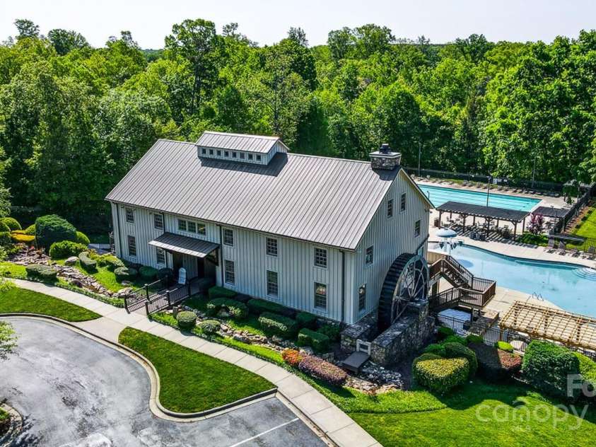 1126 Snowbird Lane, Waxhaw, NC 28173.  MLS# CAR4222147, YatesRealty ID 3767. Community clubhouse and primary swimming pools. There is a secondary pool on the North side of the neighborhood.