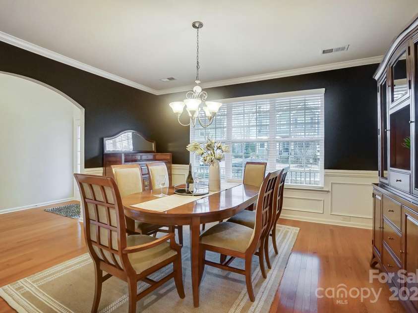 1126 Snowbird Lane, Waxhaw, NC 28173.  MLS# CAR4222147, YatesRealty ID 3767. Host family events here!