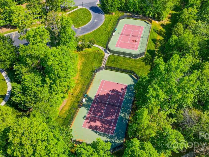 1126 Snowbird Lane, Waxhaw, NC 28173.  MLS# CAR4222147, YatesRealty ID 3767. The tennis courts. One court now has pickle ball!
