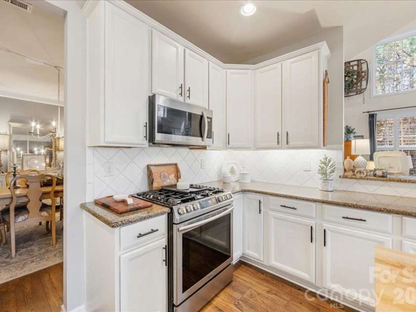 718 Deerbrook Lane, Tega Cay, SC 29708.  MLS# CAR4326224, YatesRealty ID 3767. 