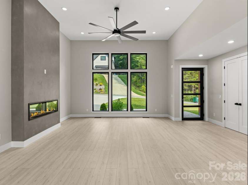 4 Tremorra Trail, Leicester, NC 28748.  MLS# CAR4399851, YatesRealty ID 37670. 