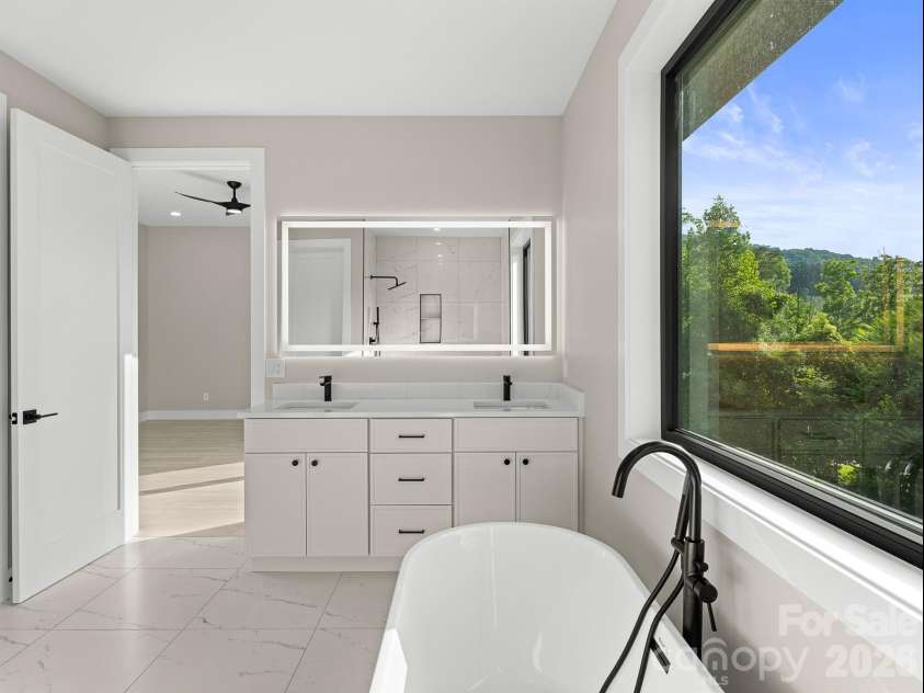 4 Tremorra Trail, Leicester, NC 28748.  MLS# CAR4399851, YatesRealty ID 37670. 