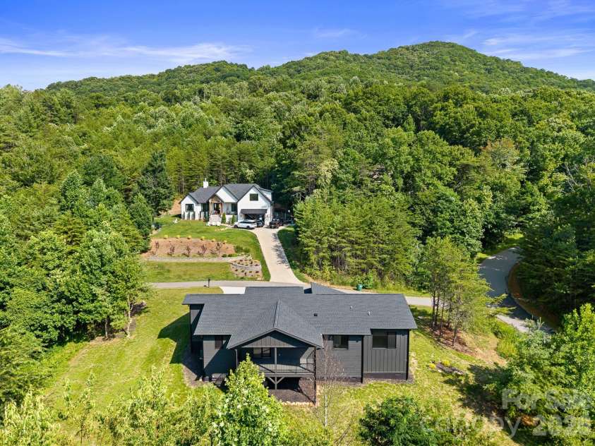 4 Tremorra Trail, Leicester, NC 28748.  MLS# CAR4399851, YatesRealty ID 37670. 