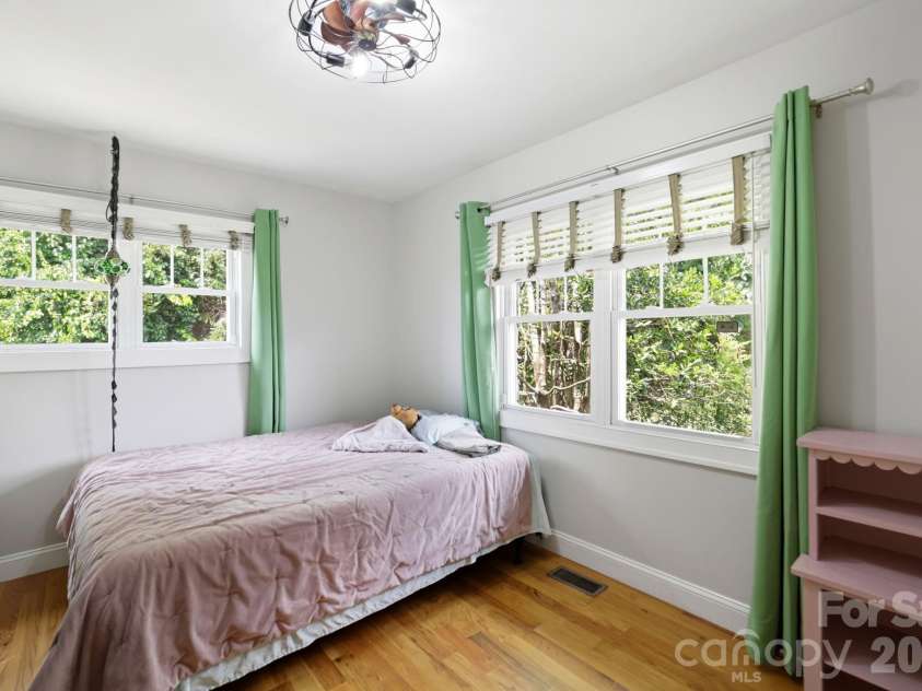 26 Crestwood Drive, Arden, NC 28704.  MLS# CAR4400337, YatesRealty ID 37672. Bedroom #3