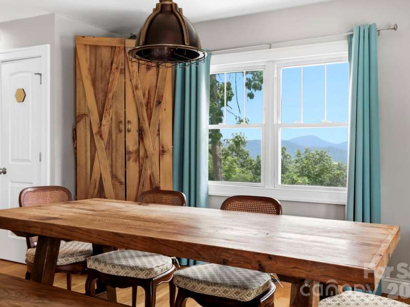 26 Crestwood Drive, Arden, NC 28704.  MLS# CAR4400337, YatesRealty ID 37672. Breakfast views