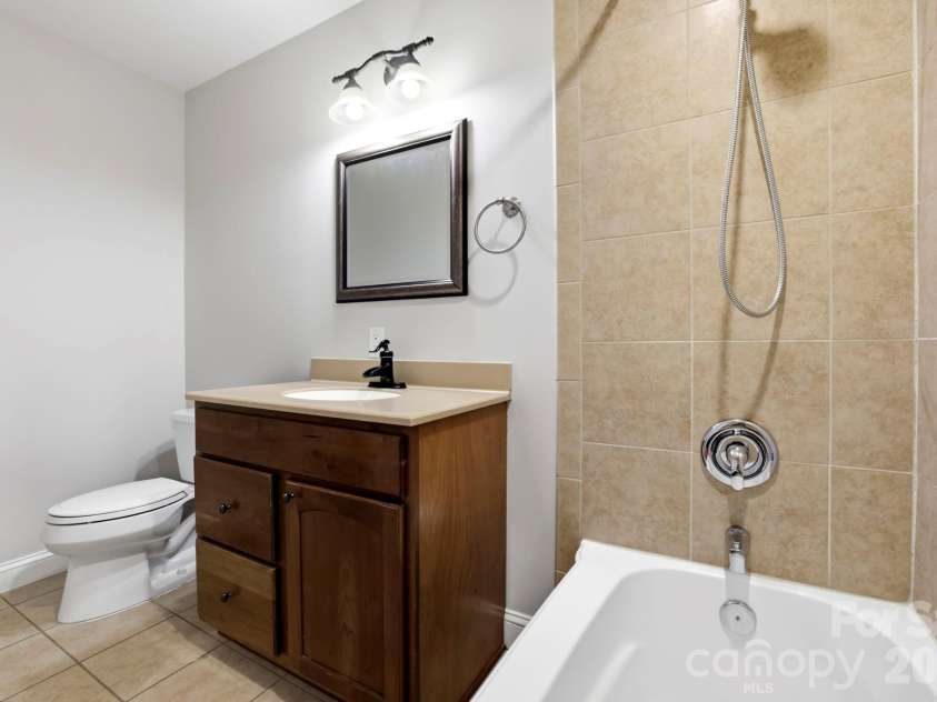 26 Crestwood Drive, Arden, NC 28704.  MLS# CAR4400337, YatesRealty ID 37672. Main level Bathroom