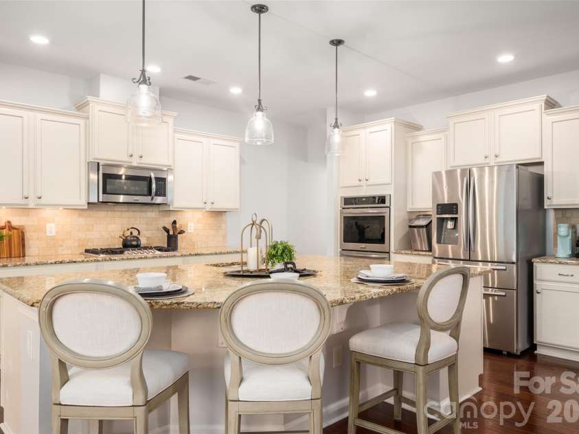 1809 Trading Path Lane, Waxhaw, NC 28173.  MLS# CAR4396687, YatesRealty ID 37673. 
