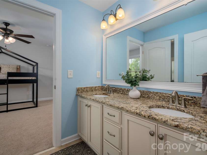 1809 Trading Path Lane, Waxhaw, NC 28173.  MLS# CAR4396687, YatesRealty ID 37673. 