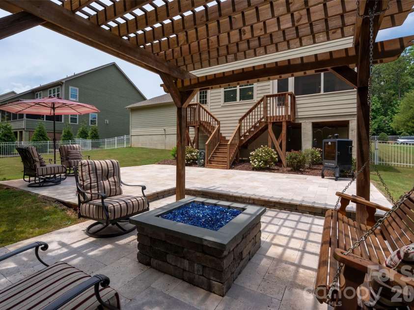 1809 Trading Path Lane, Waxhaw, NC 28173.  MLS# CAR4396687, YatesRealty ID 37673. 