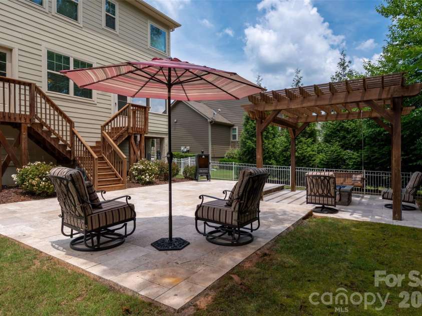 1809 Trading Path Lane, Waxhaw, NC 28173.  MLS# CAR4396687, YatesRealty ID 37673. 