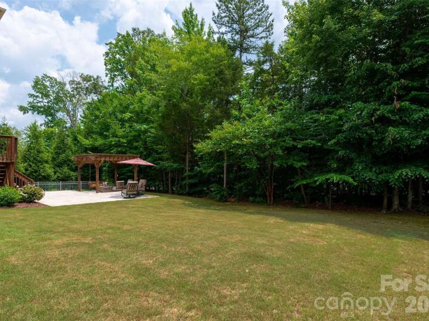 1809 Trading Path Lane, Waxhaw, NC 28173.  MLS# CAR4396687, YatesRealty ID 37673. 