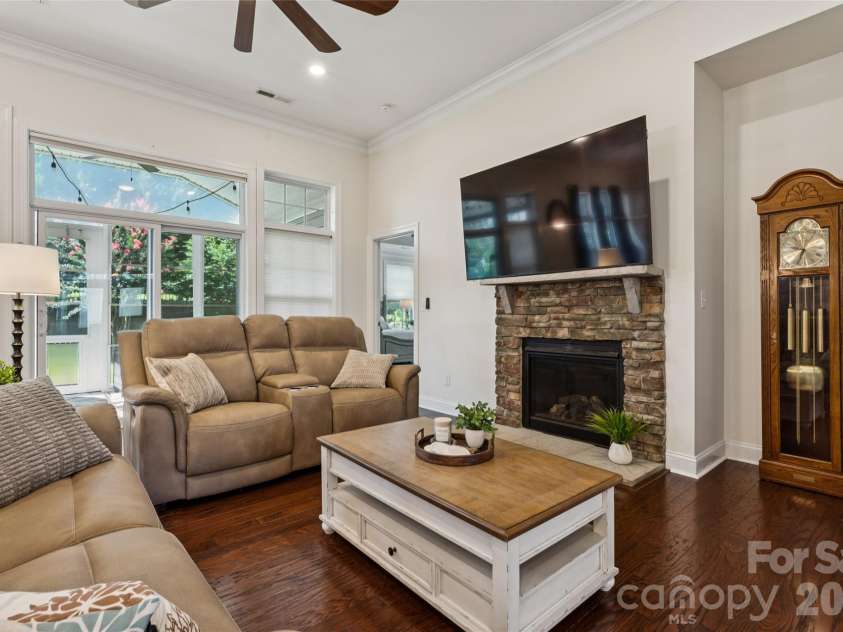 123 Tomahawk Drive, Mooresville, NC 28117.  MLS# CAR4401641, YatesRealty ID 37674. 