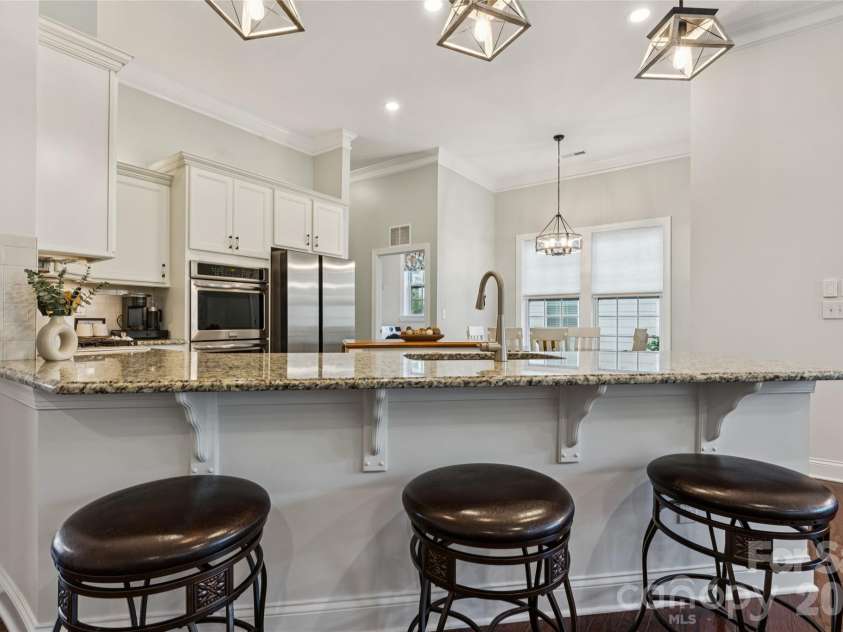 123 Tomahawk Drive, Mooresville, NC 28117.  MLS# CAR4401641, YatesRealty ID 37674. 