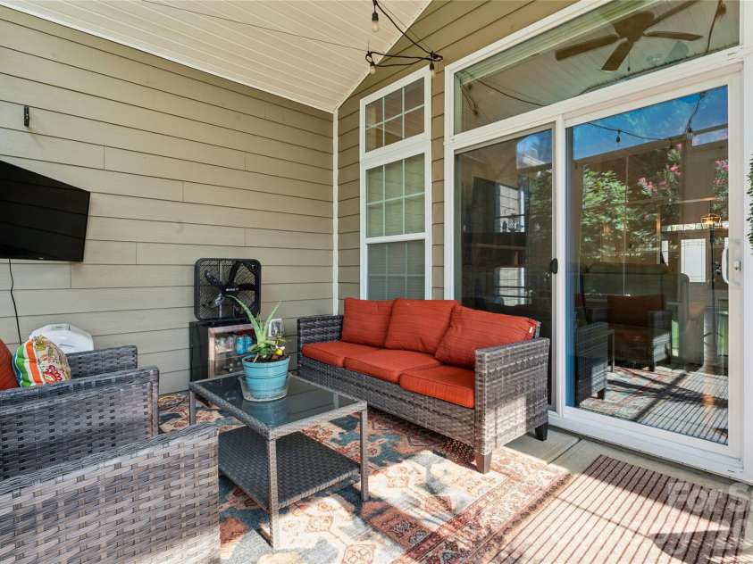 123 Tomahawk Drive, Mooresville, NC 28117.  MLS# CAR4401641, YatesRealty ID 37674. 