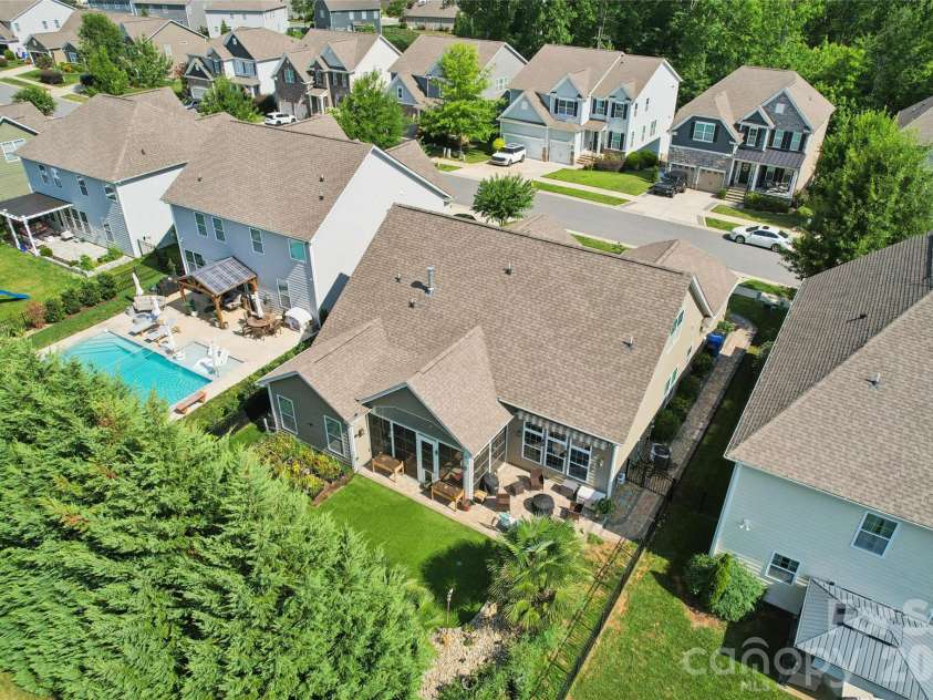 123 Tomahawk Drive, Mooresville, NC 28117.  MLS# CAR4401641, YatesRealty ID 37674. 