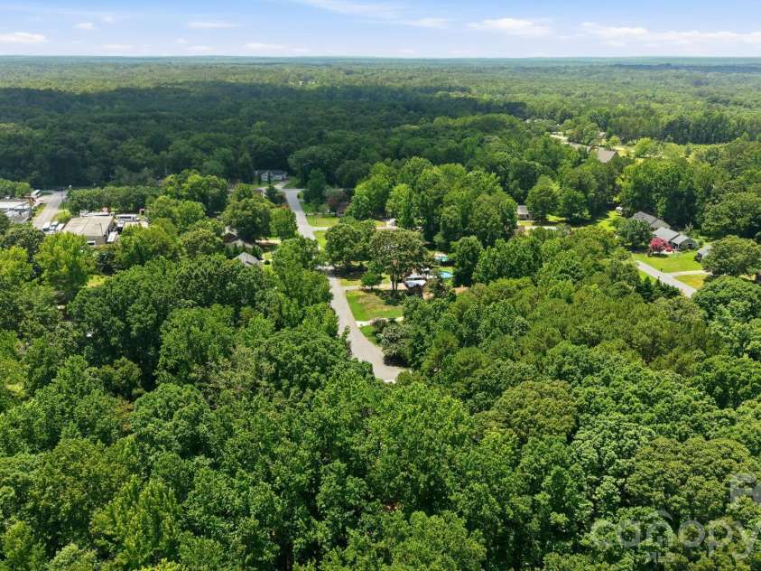 1801 Bridgewood Drive, Lancaster, SC 29720.  MLS# CAR4401979, YatesRealty ID 37676. 