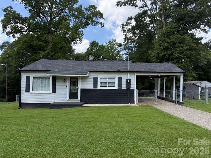 648 Summerow Road, Stanley, NC 28164.  MLS# CAR4402573, YatesRealty ID 37677. 