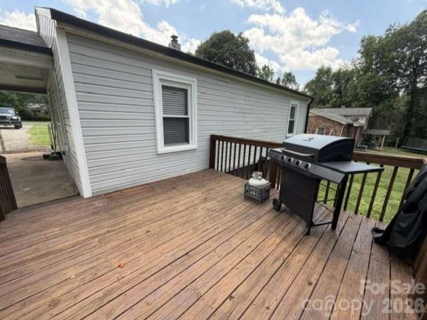 648 Summerow Road, Stanley, NC 28164.  MLS# CAR4402573, YatesRealty ID 37677. 