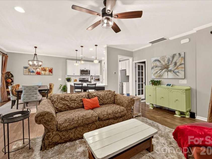 3093 Hartson Pointe Drive, Fort Mill, SC 29707.  MLS# CAR4402189, YatesRealty ID 37679. 