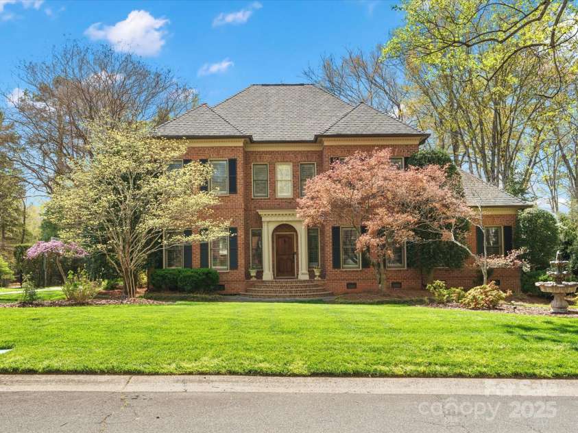 3600 Castellaine Drive, Charlotte, NC 28226.  MLS# CAR4240669, YatesRealty ID 3768. 