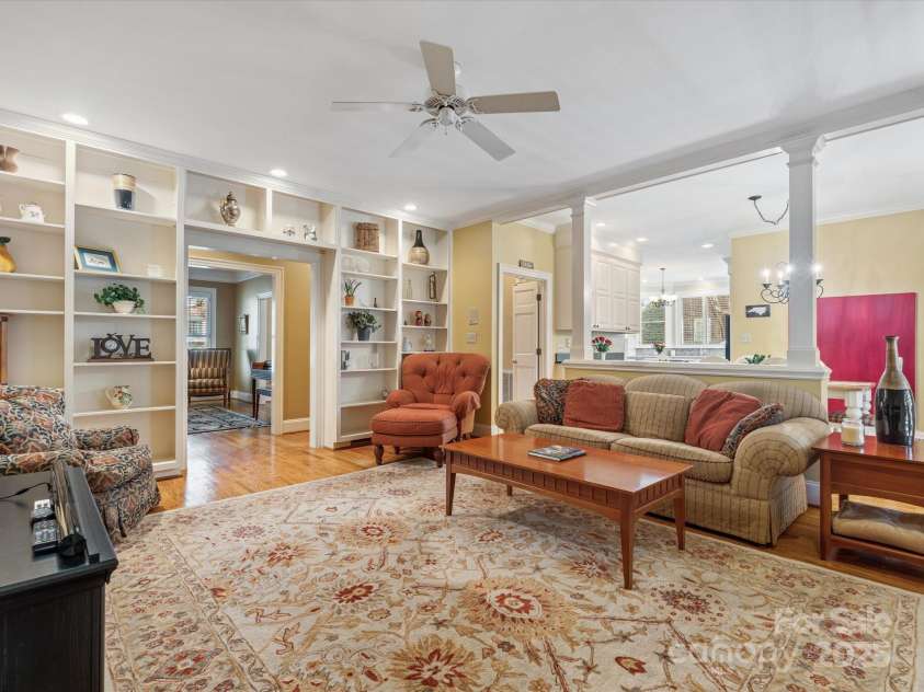 3600 Castellaine Drive, Charlotte, NC 28226.  MLS# CAR4240669, YatesRealty ID 3768. 