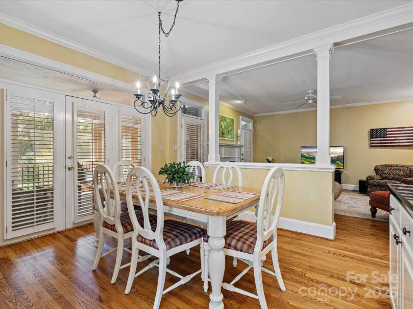 3600 Castellaine Drive, Charlotte, NC 28226.  MLS# CAR4240669, YatesRealty ID 3768. 