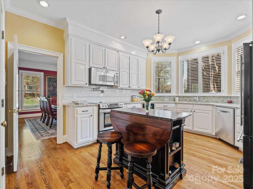 3600 Castellaine Drive, Charlotte, NC 28226.  MLS# CAR4240669, YatesRealty ID 3768. 