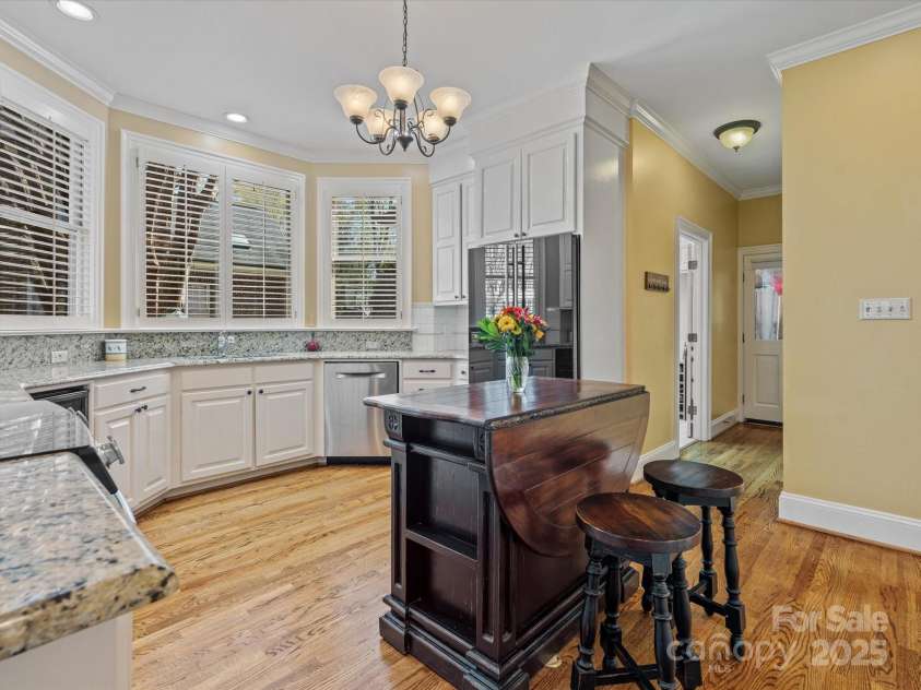 3600 Castellaine Drive, Charlotte, NC 28226.  MLS# CAR4240669, YatesRealty ID 3768. 