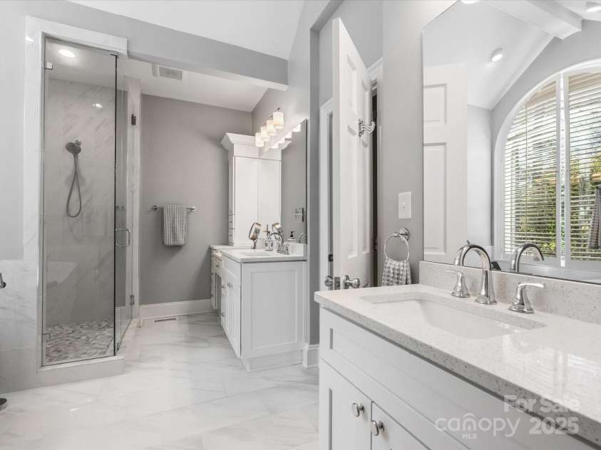 3600 Castellaine Drive, Charlotte, NC 28226.  MLS# CAR4240669, YatesRealty ID 3768. 