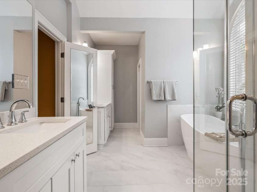 3600 Castellaine Drive, Charlotte, NC 28226.  MLS# CAR4240669, YatesRealty ID 3768. 