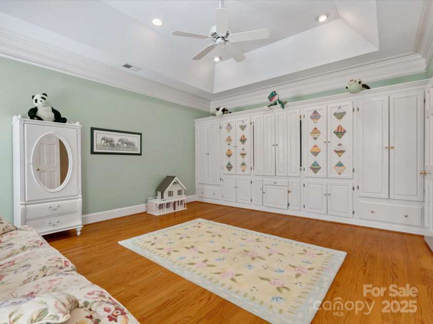 3600 Castellaine Drive, Charlotte, NC 28226.  MLS# CAR4240669, YatesRealty ID 3768. 