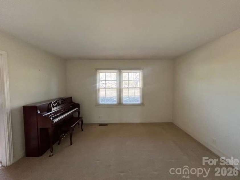 408 Gillsbrook Road, Lancaster, SC 29720.  MLS# CAR4354269, YatesRealty ID 3768. 