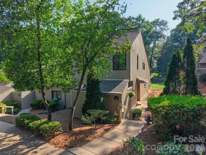 31 Old Post Road, Clover, SC 29710.  MLS# CAR4401963, YatesRealty ID 37680. 