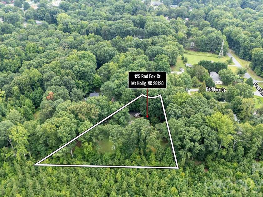125 Red Fox Court, Mount Holly, NC 28120.  MLS# CAR4403020, YatesRealty ID 37684. Convenient but private location