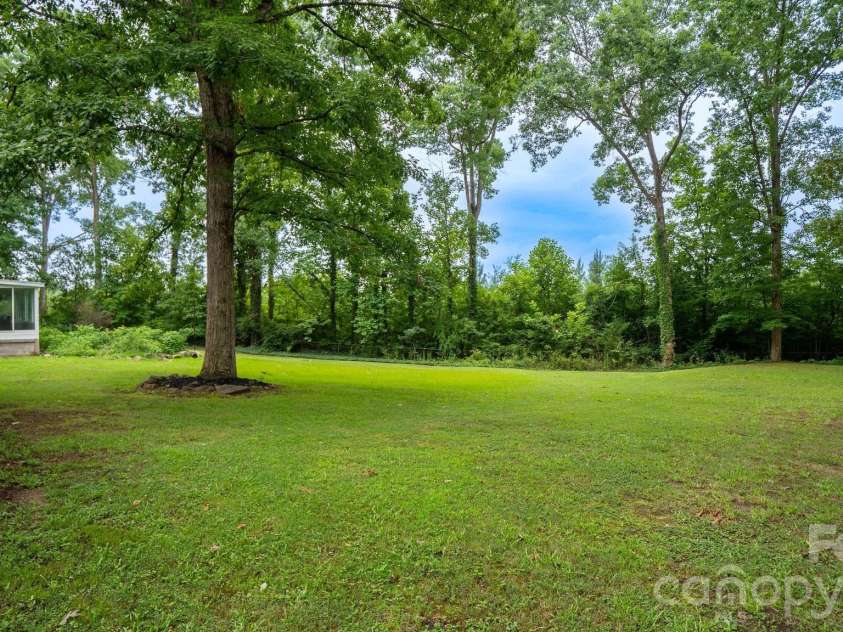125 Red Fox Court, Mount Holly, NC 28120.  MLS# CAR4403020, YatesRealty ID 37684. Large, private backyard