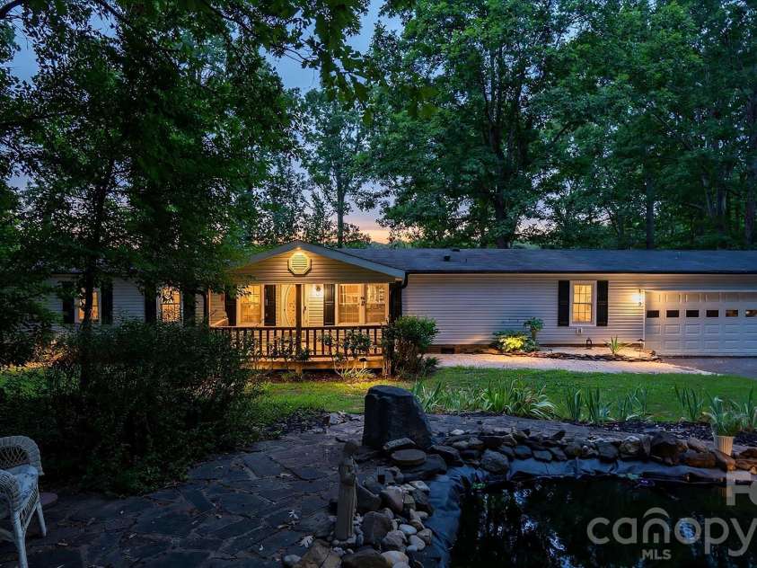 125 Red Fox Court, Mount Holly, NC 28120.  MLS# CAR4403020, YatesRealty ID 37684. Peaceful setting