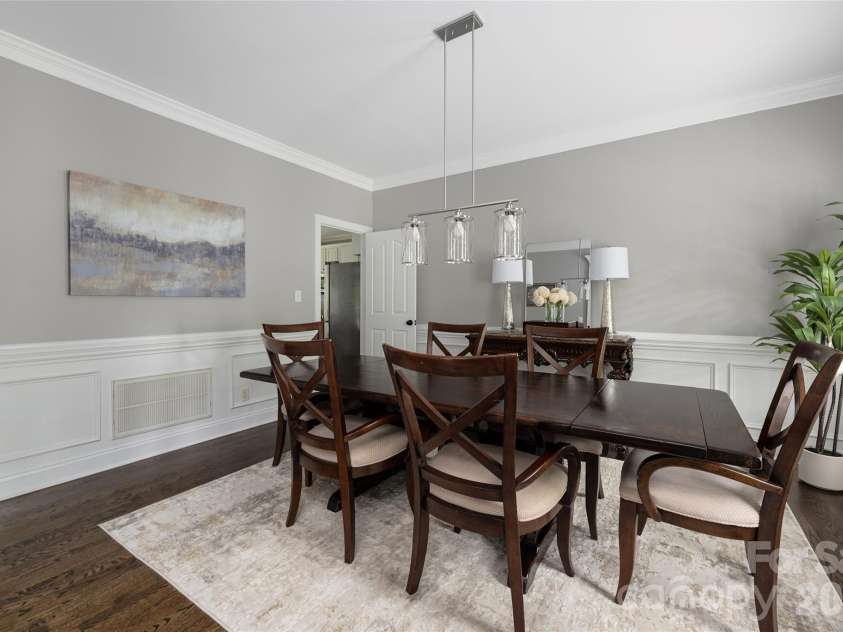 4034 Nicole Eileen Lane, Charlotte, NC 28216.  MLS# CAR4403119, YatesRealty ID 37687. 