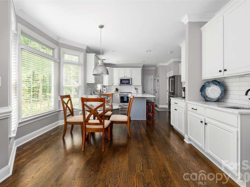 4034 Nicole Eileen Lane, Charlotte, NC 28216.  MLS# CAR4403119, YatesRealty ID 37687. 