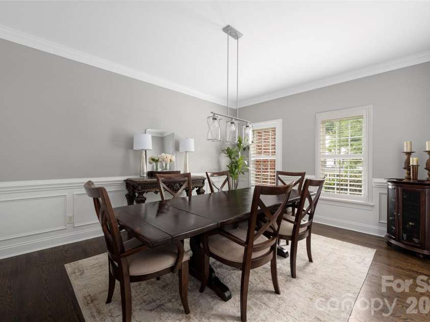4034 Nicole Eileen Lane, Charlotte, NC 28216.  MLS# CAR4403119, YatesRealty ID 37687. Dining room