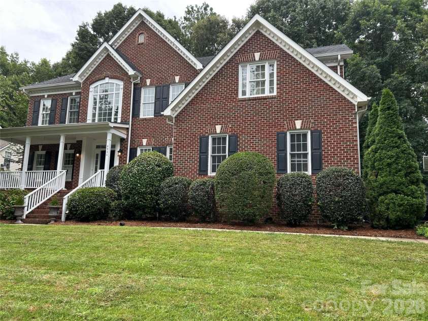 4034 Nicole Eileen Lane, Charlotte, NC 28216.  MLS# CAR4403119, YatesRealty ID 37687. Front of home