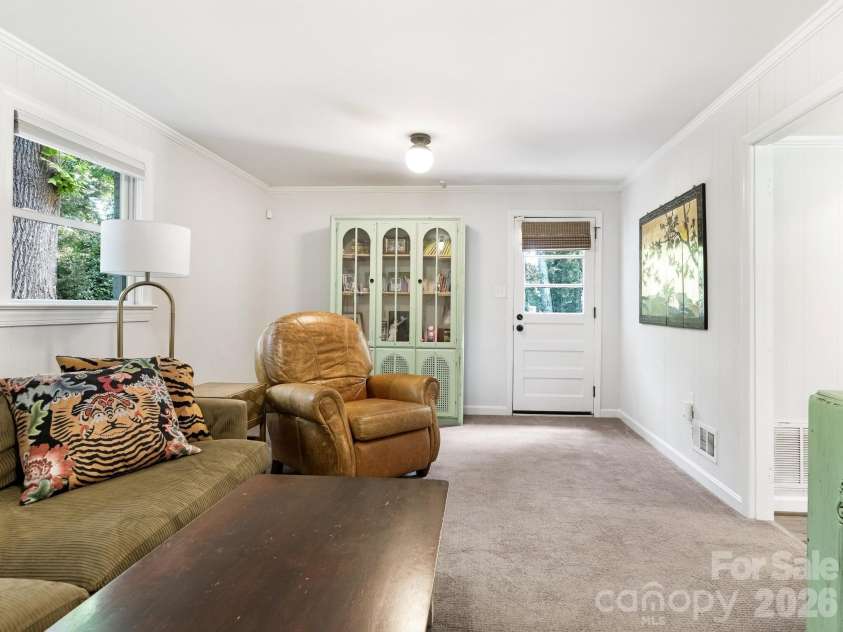 3928 Kitley Place, Charlotte, NC 28210.  MLS# CAR4401783, YatesRealty ID 37688. Den