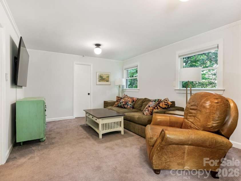 3928 Kitley Place, Charlotte, NC 28210.  MLS# CAR4401783, YatesRealty ID 37688. Den