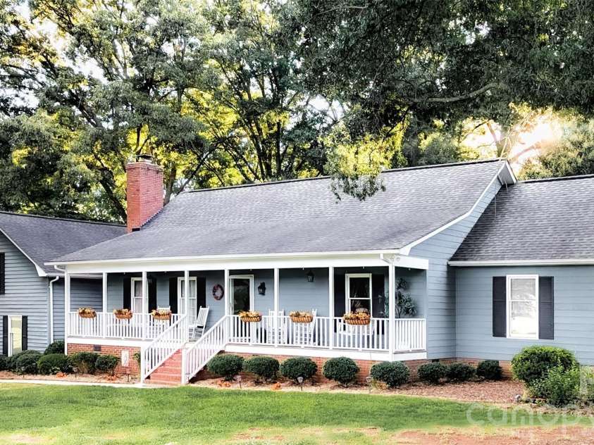 9319 Old Gold Mine Court, Mint Hill, NC 28227.  MLS# CAR4402970, YatesRealty ID 37689. 